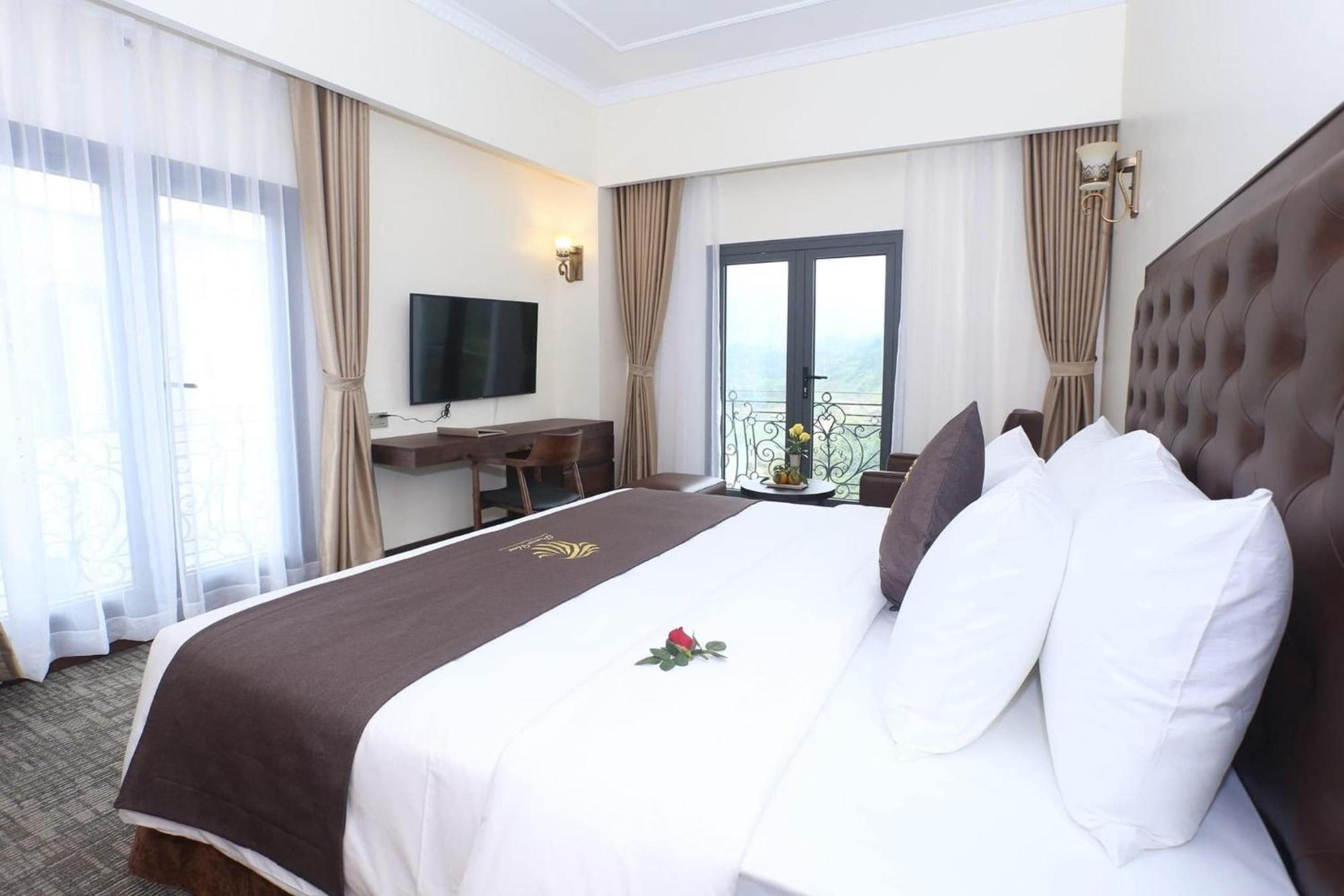Phoenix Hotel Ha Giang Exterior foto