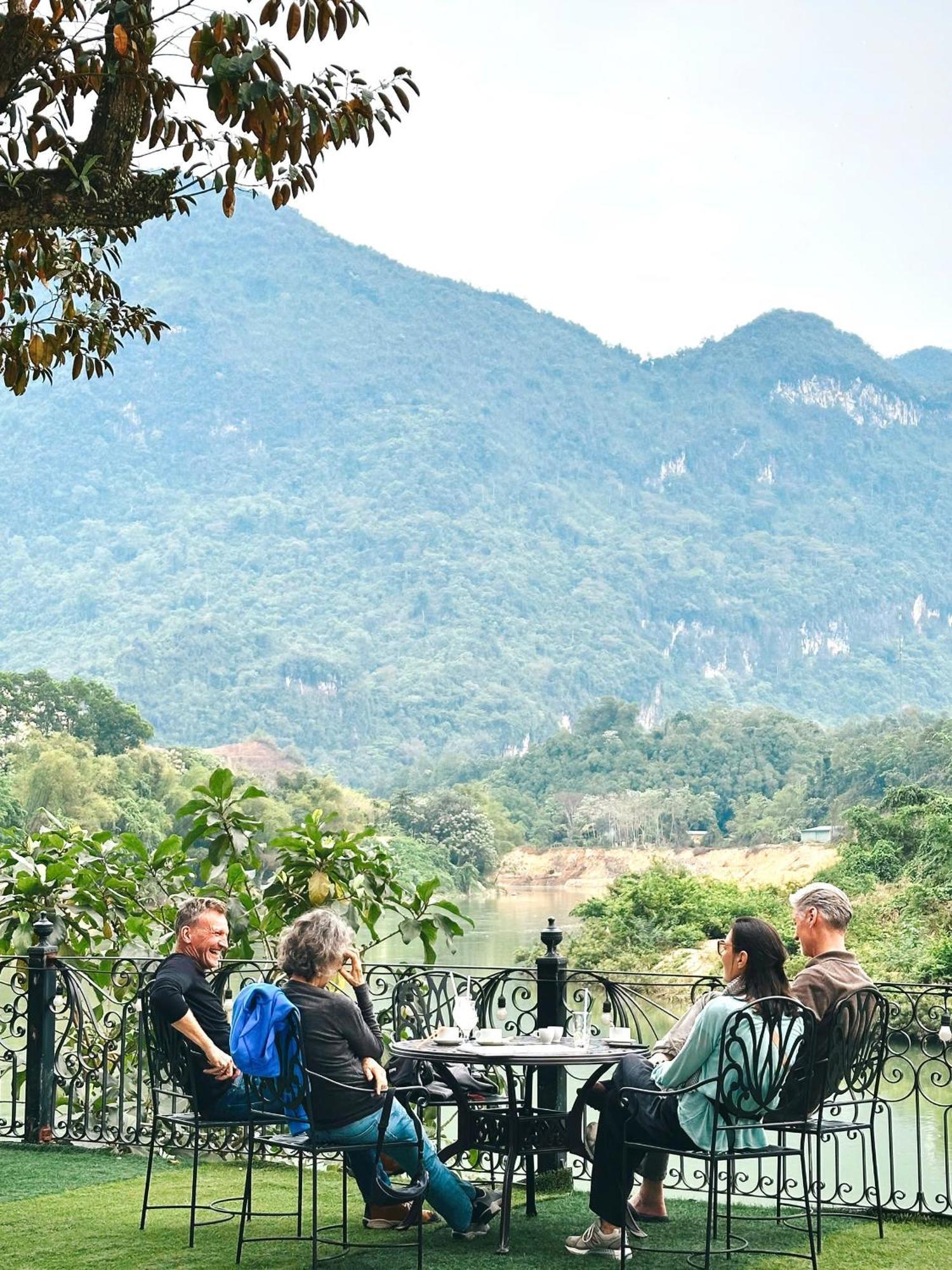 Phoenix Hotel Ha Giang Exterior foto